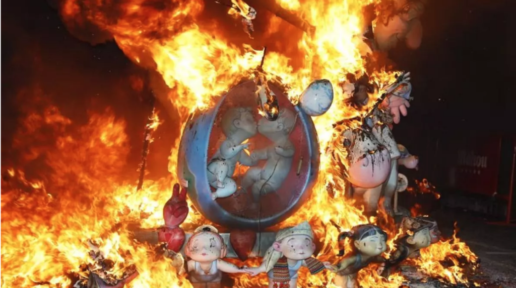 El Ayuntamiento de València aprueba el pago de las primeras ayudas a fallas neutras y sostenibles