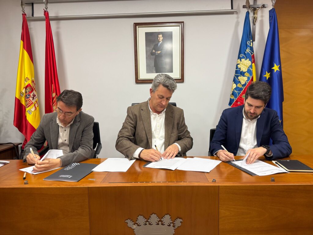 La Generalitat, Statkraft y STN acuerdan el proyecto Arada Solar y el centro logístico cerámico en Castellón
