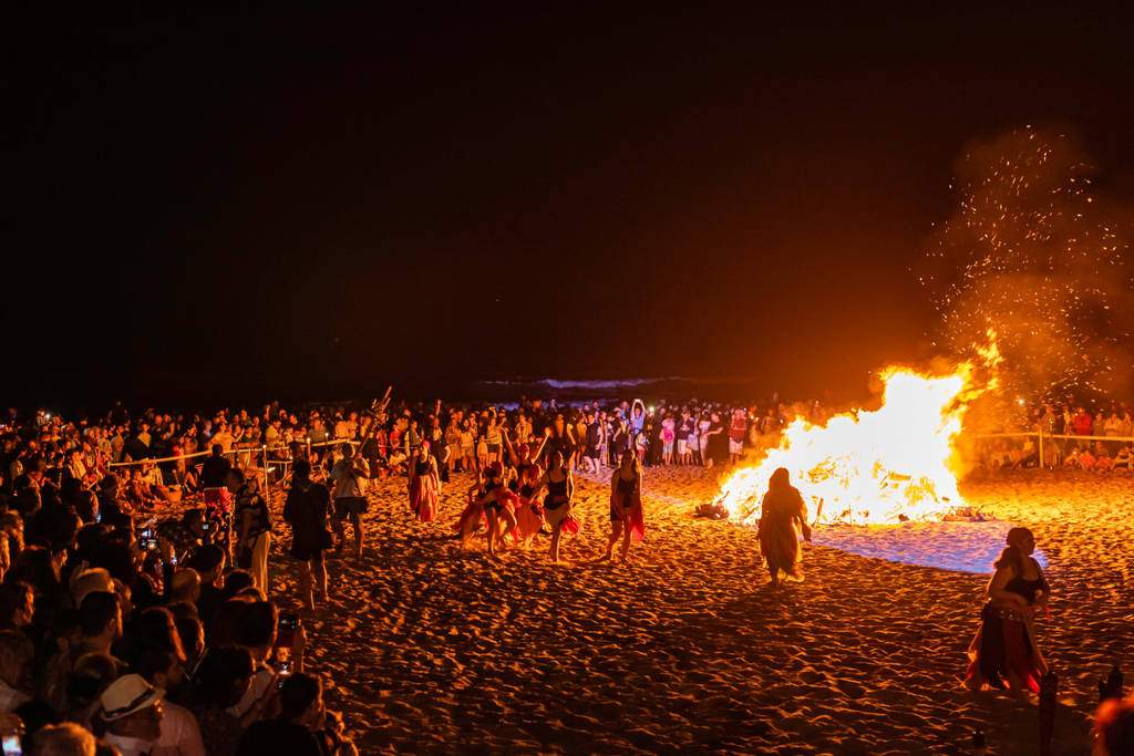Valencia se prepara para disfrutar de la noche de San Juan